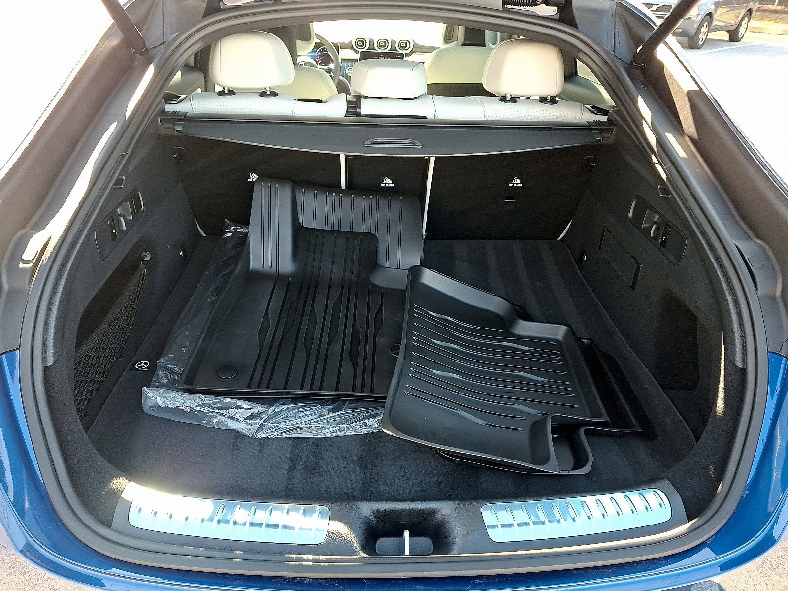 Certified 2025 Mercedes-Benz GLC 300 4MATIC image 30