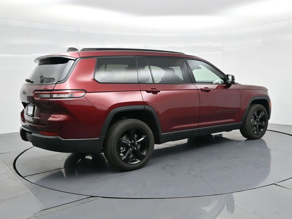 New 2023 Jeep Grand Cherokee L Laredo image 7