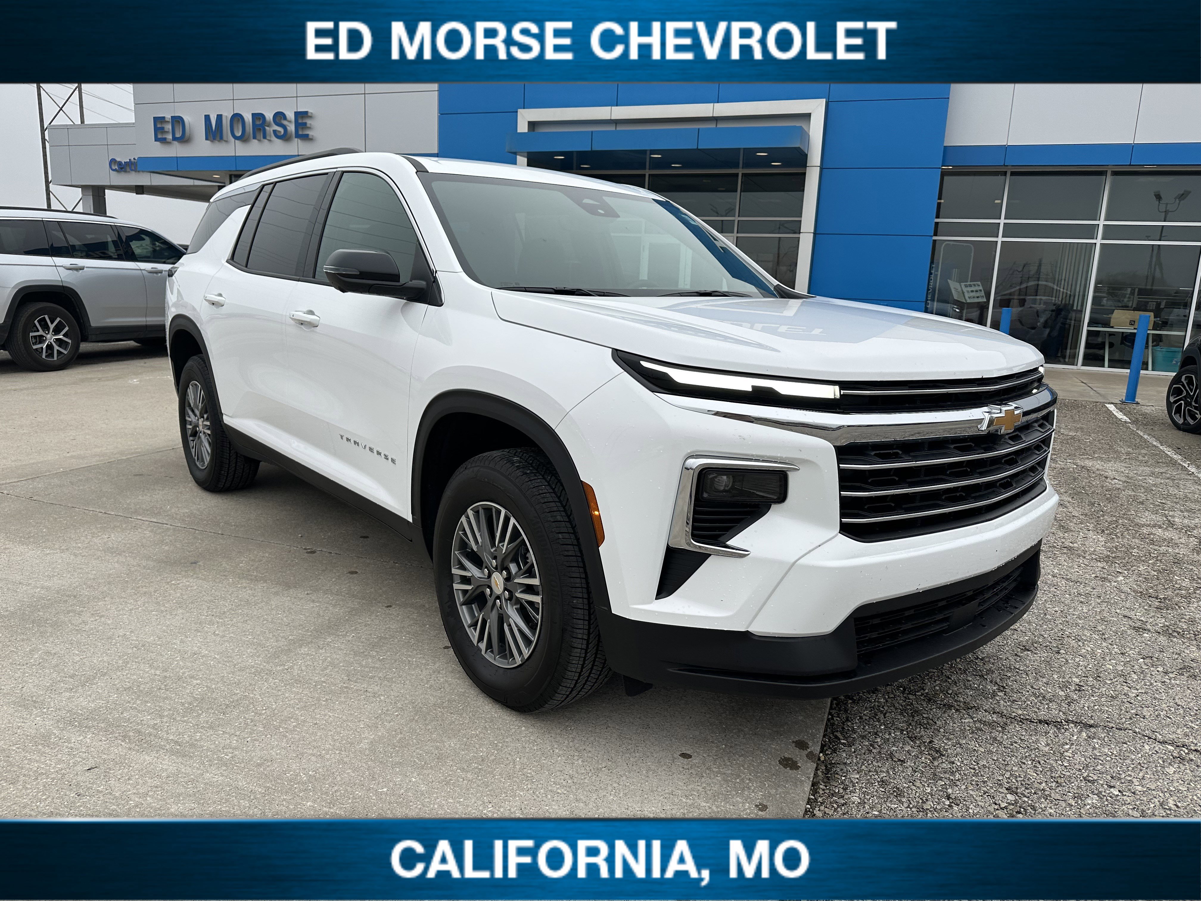 New 2026 Chevrolet Traverse LT w/ Driver Confidence Package image 1