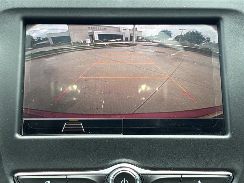 Used 2023 Chevrolet Equinox LT FWD image 24