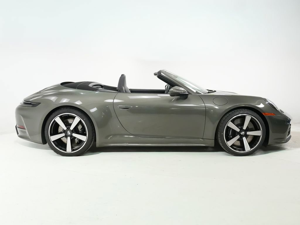 New 2026 Porsche 911 Carrera 4S AWD/4WD image 9