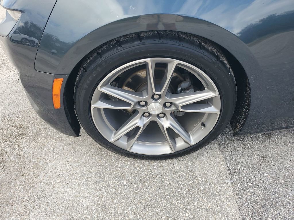 Used 2020 Chevrolet Camaro LS image 18
