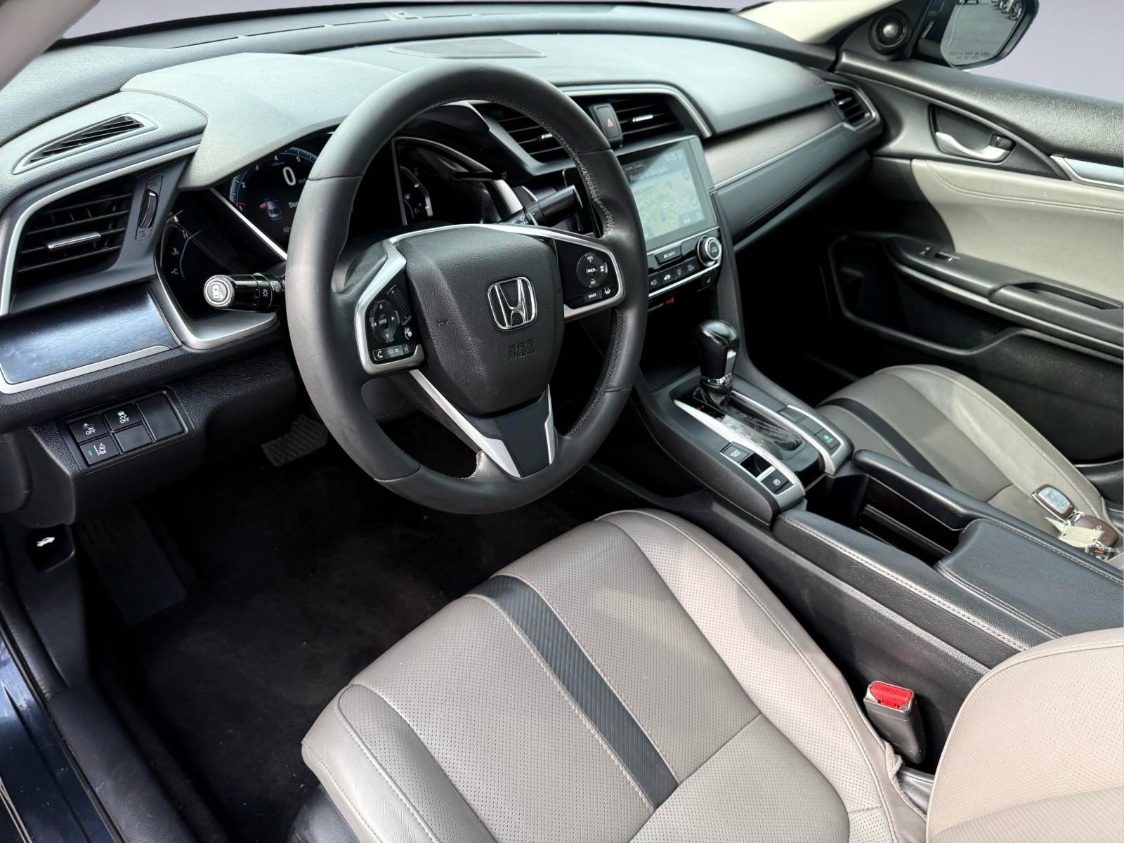 Used 2017 Honda Civic Touring image 13