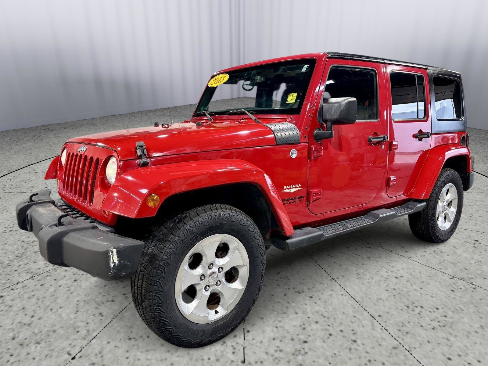 Used 2013 Jeep Wrangler Unlimited Sahara AWD/4WD image 12