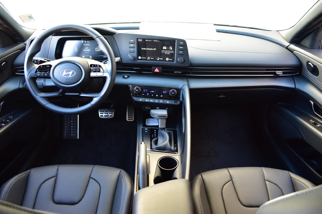 New 2026 Hyundai Elantra SEL Sport FWD image 27