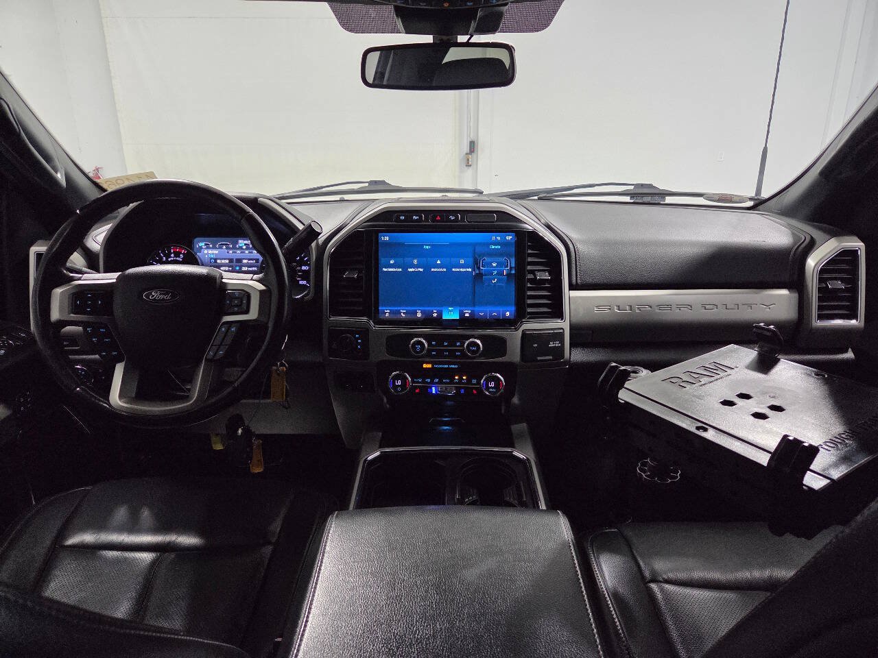 Used 2022 Ford F250 Lariat w/ Lariat Value Package AWD/4WD image 18