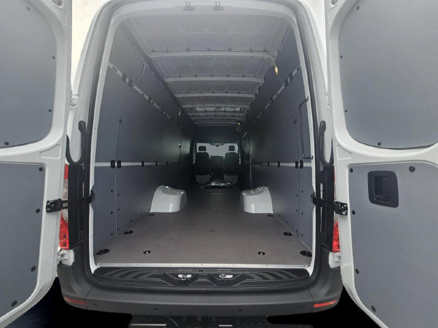 New 2026 Mercedes-Benz Sprinter 4500 image 18