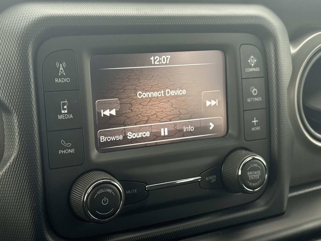 Used 2021 Jeep Wrangler Unlimited Sport image 31