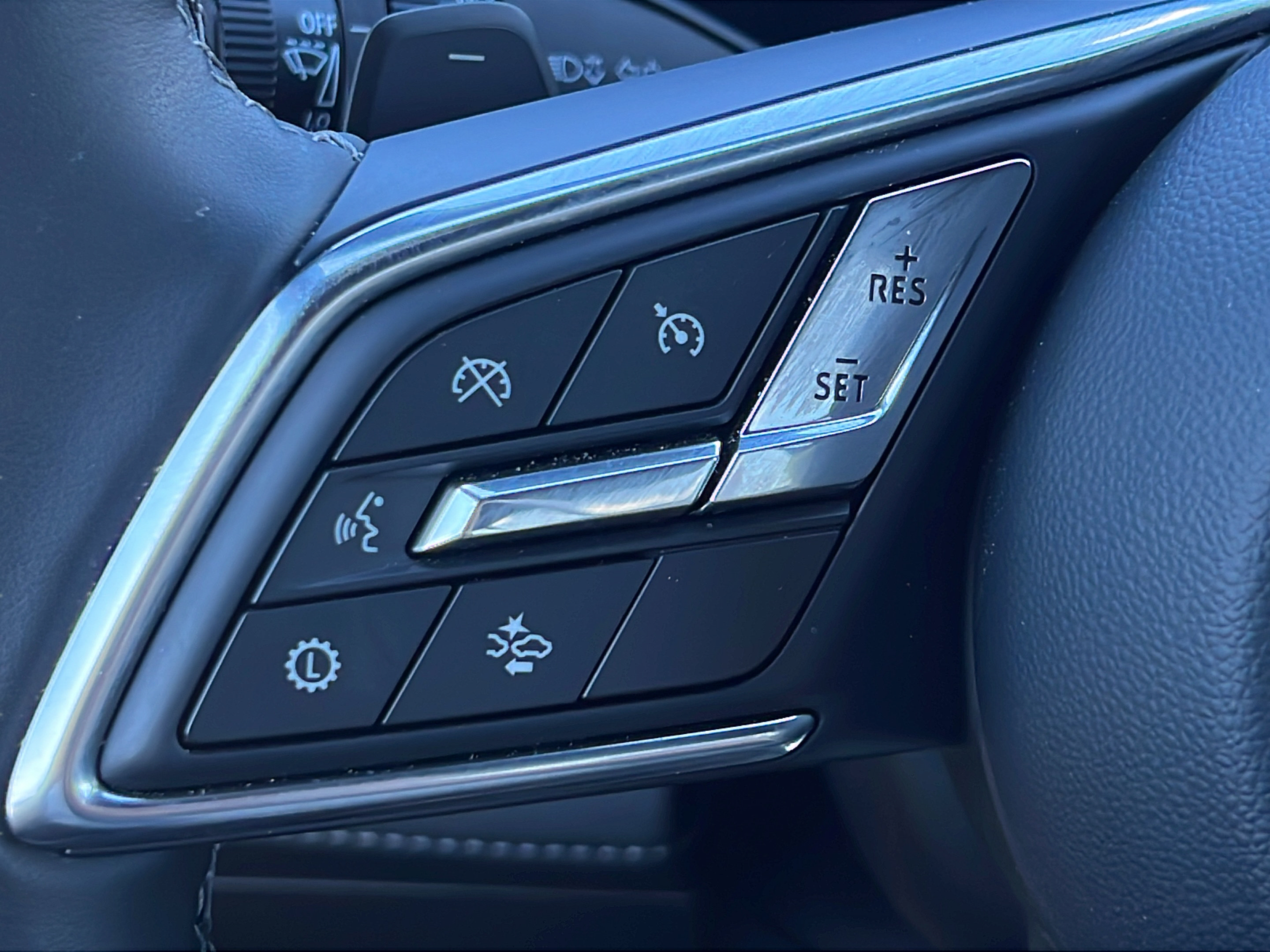 Used 2026 Buick Enclave Preferred w/ Power Package FWD image 19