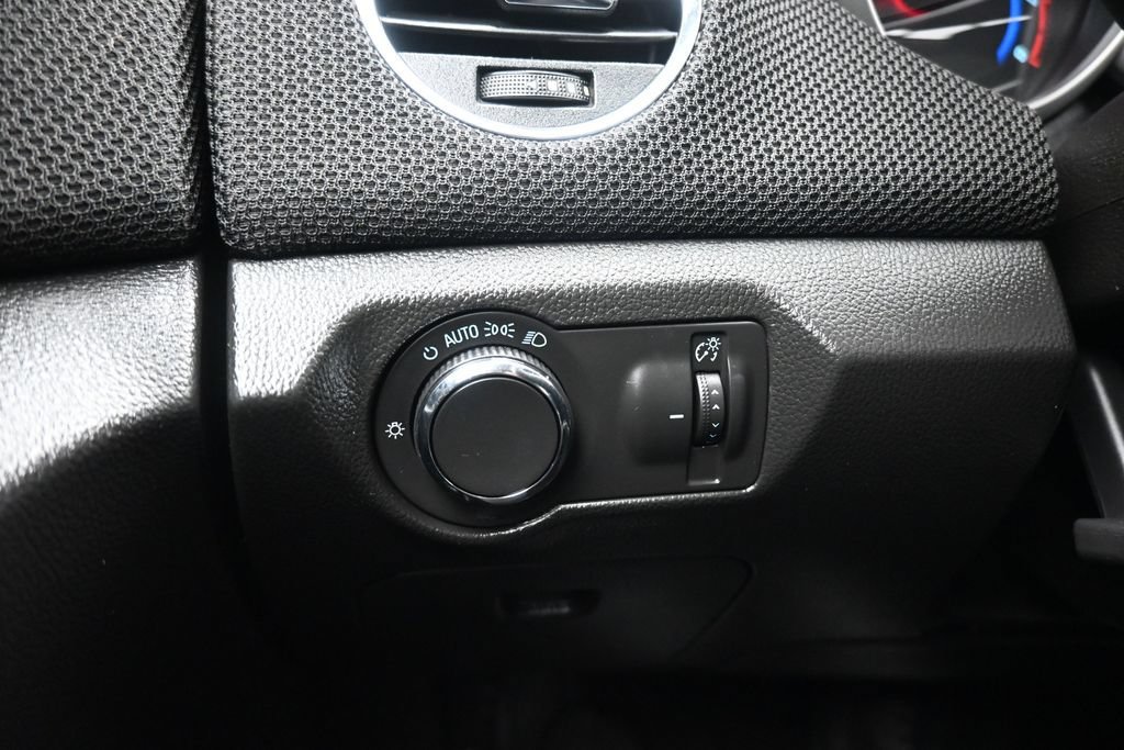 Used 2016 Chevrolet Cruze LT w/ Enhanced Safety Package FWD image 25
