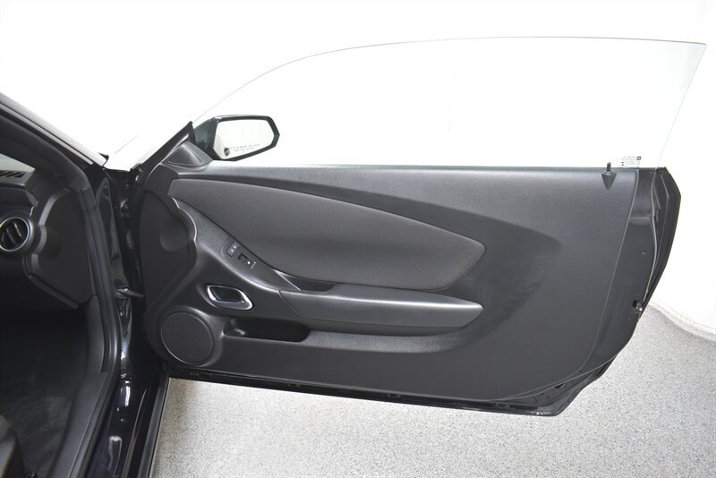 Used 2015 Chevrolet Camaro LT w/ 1LT Preferred Package RWD image 24