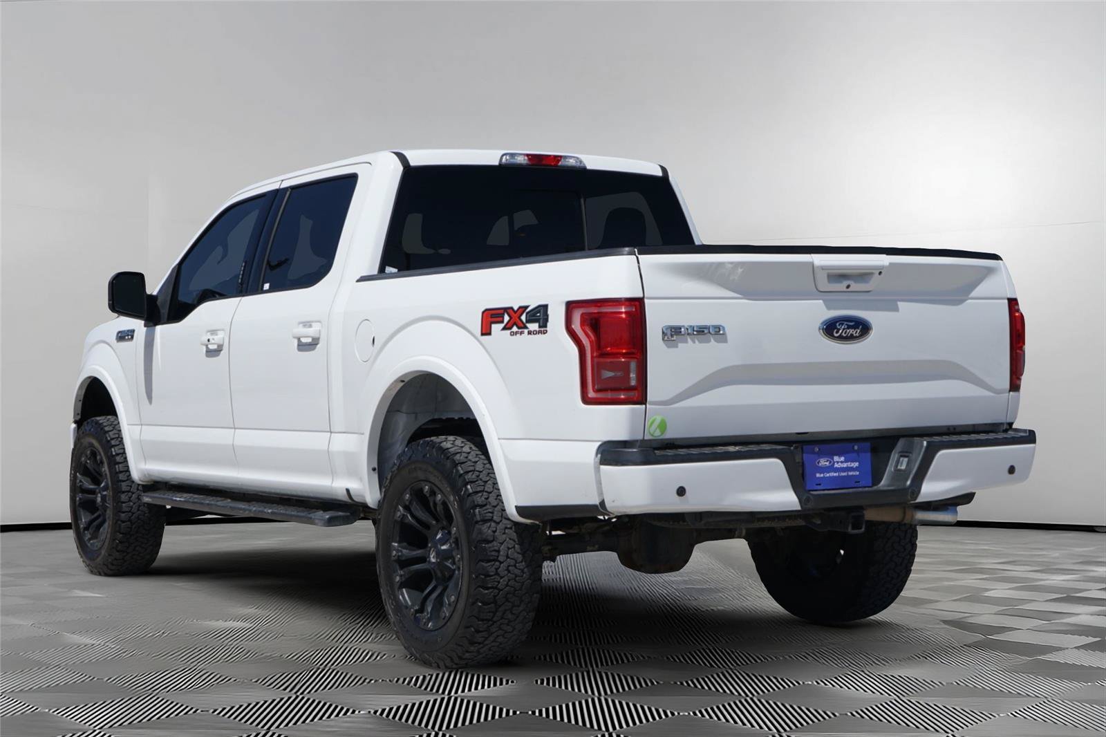 Used 2017 Ford F150 Lariat AWD/4WD image 6