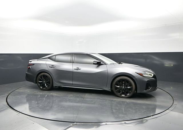 Used 2022 Nissan Maxima SR w/ Sport Mat Group FWD image 6