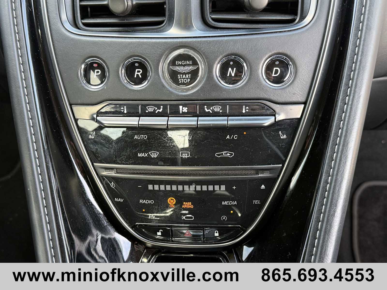 Used 2019 Aston Martin DB11 AMR image 20