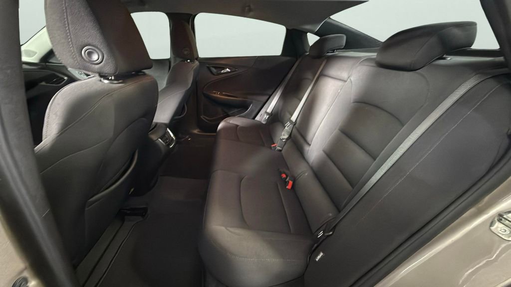 Used 2022 Chevrolet Malibu LT FWD image 24