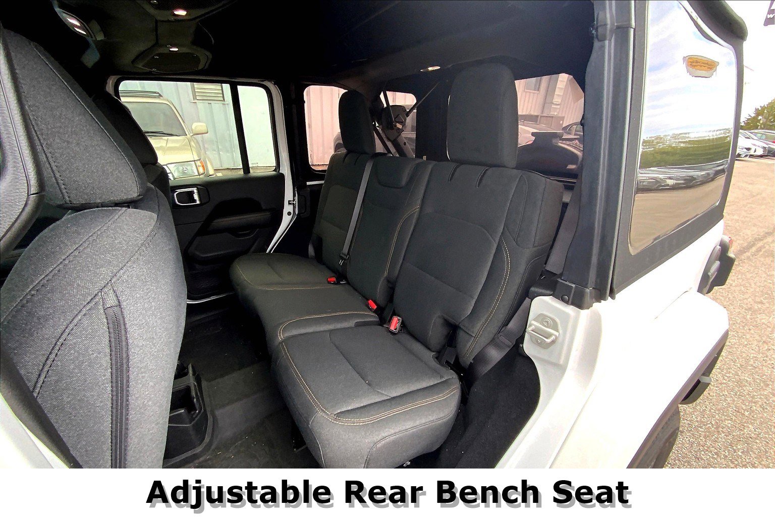 Used 2024 Jeep Wrangler Sahara image 27
