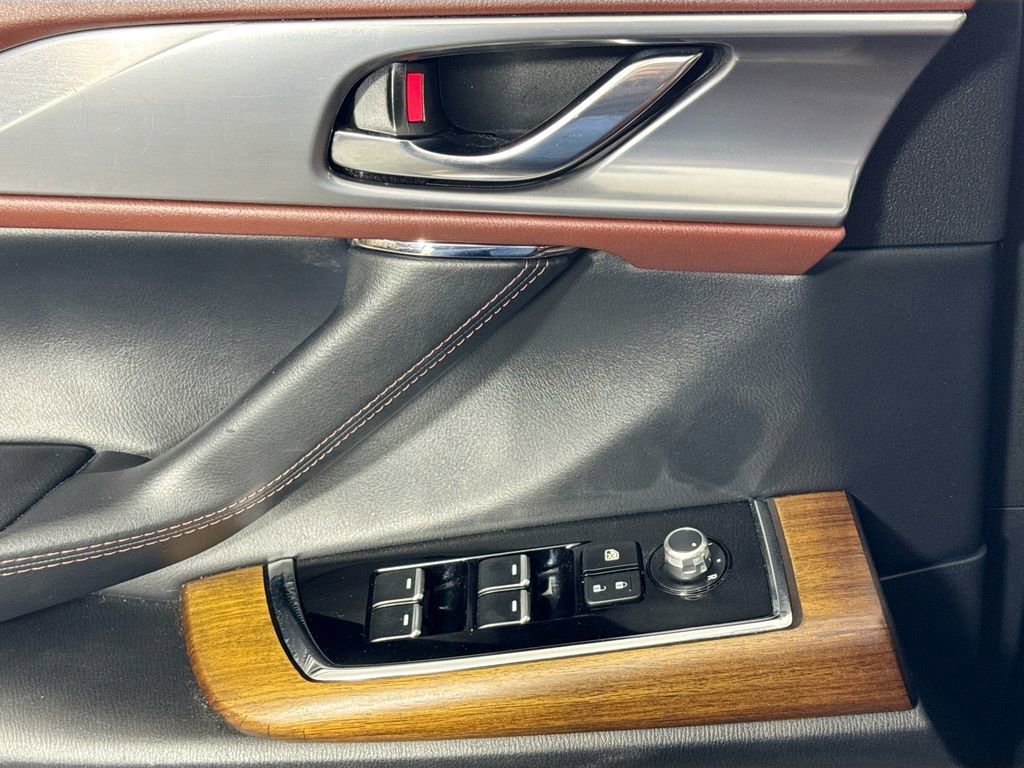 Used 2018 MAZDA CX-9 Signature image 23
