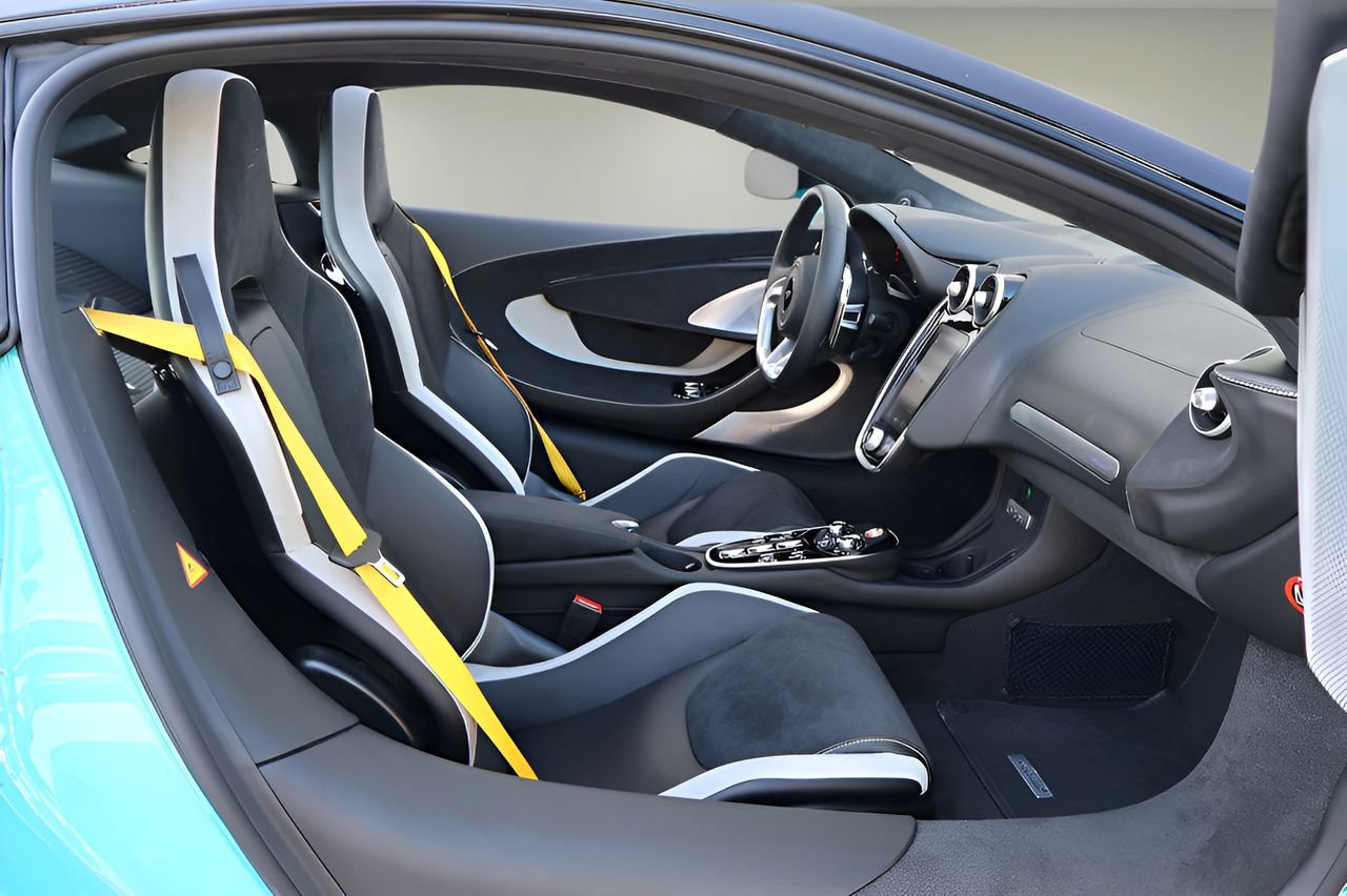 New 2026 McLaren GTS RWD image 13
