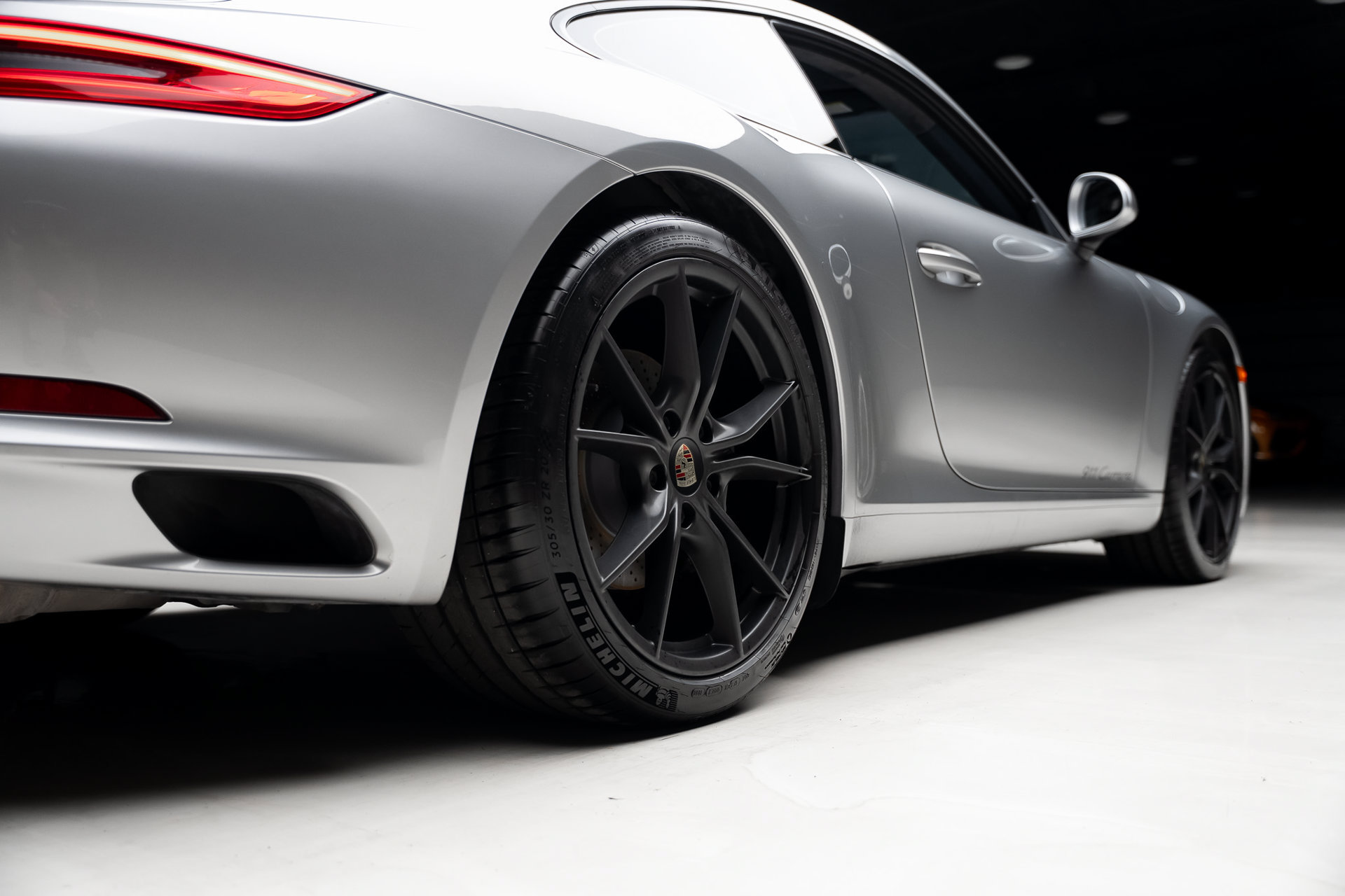 Used 2018 Porsche 911 Carrera RWD image 71