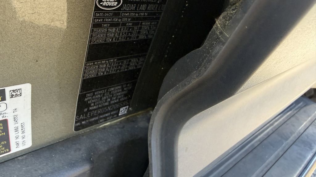 Used 2022 Land Rover Defender 110 SE AWD/4WD image 6