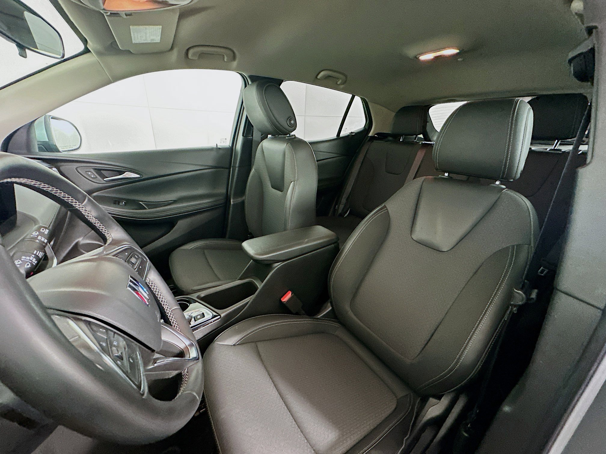Used 2025 Buick Encore GX Preferred image 13
