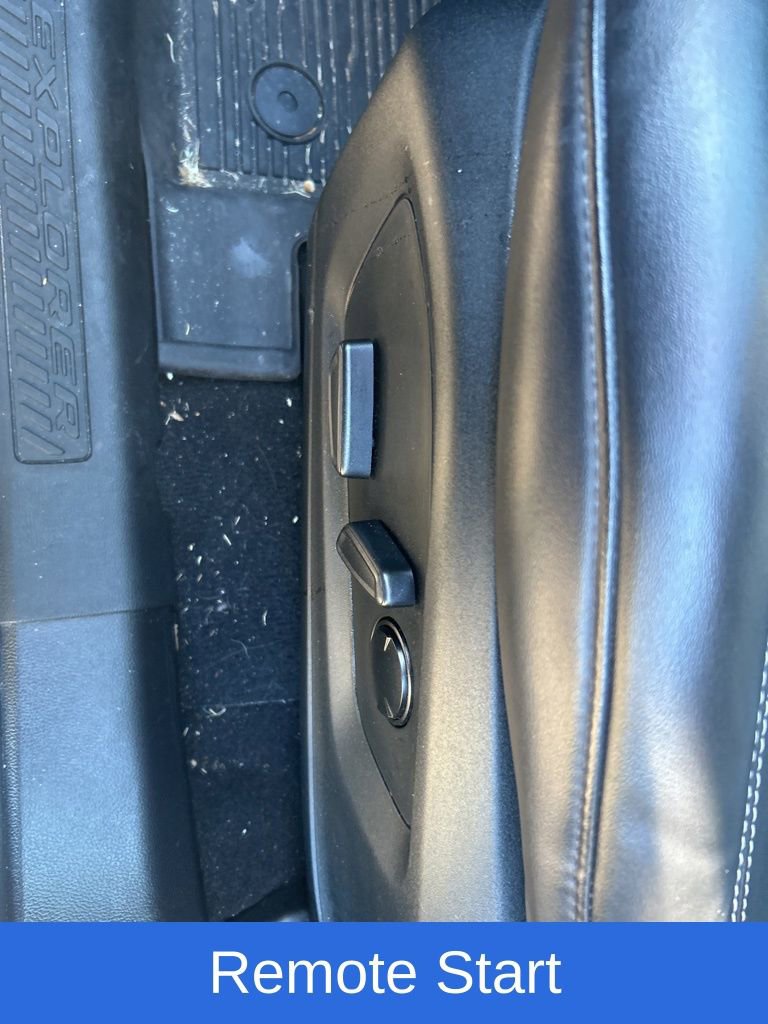 Used 2023 Ford Explorer XLT w/ Equipment Group 202A image 9