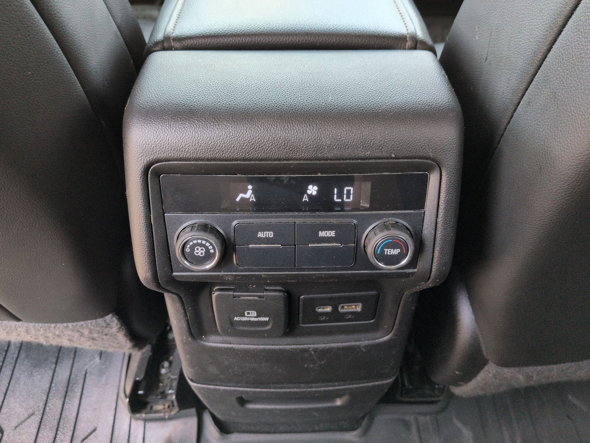 Certified 2021 GMC Acadia SLT w/ LPO, Floor Liner Package AWD/4WD image 22