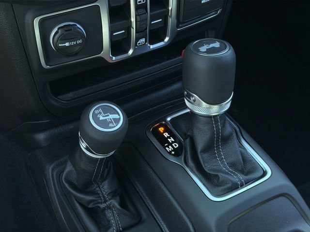 New 2026 Jeep Wrangler Unlimited Sahara AWD/4WD image 24