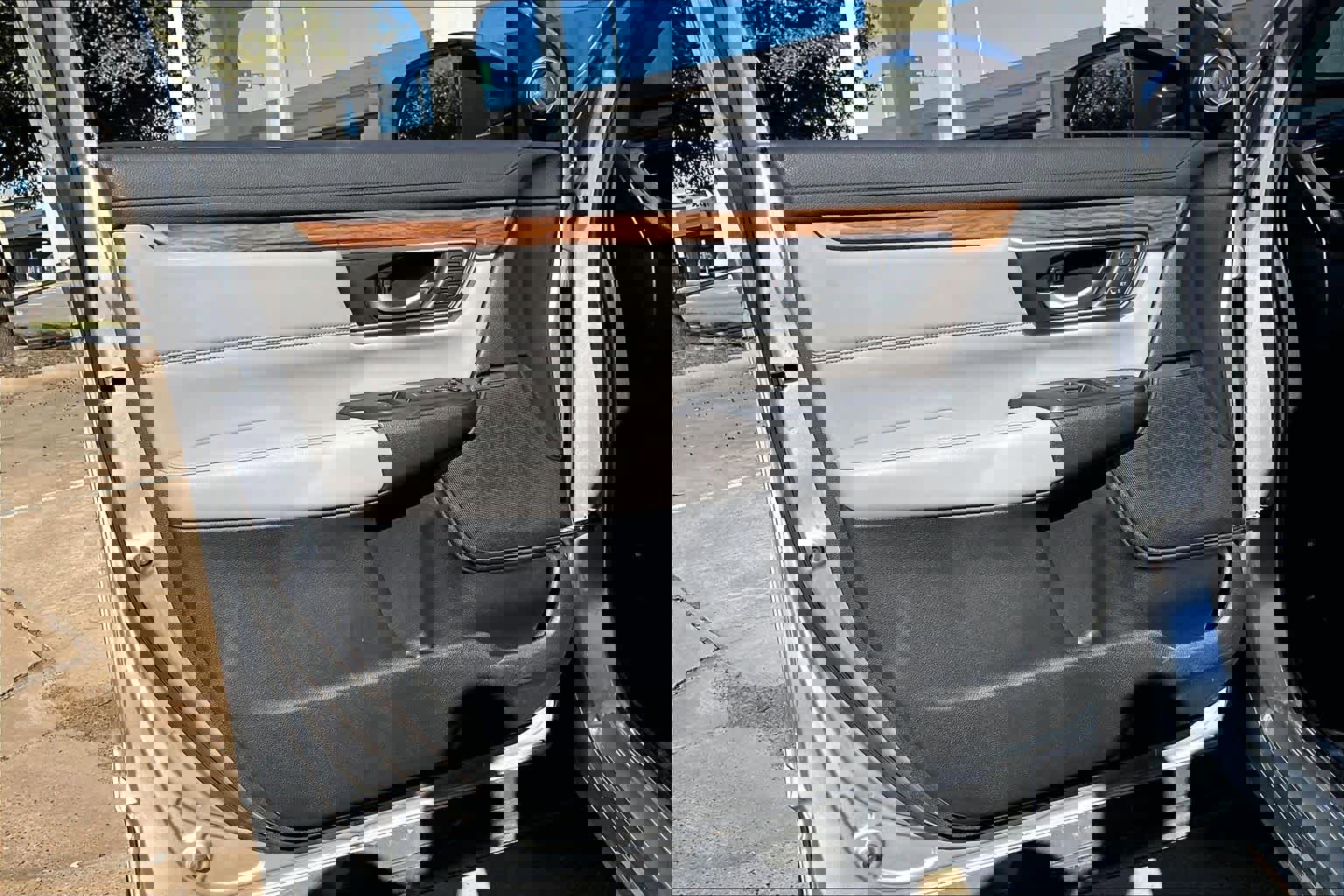 Used 2020 Honda CR-V EX-L image 19