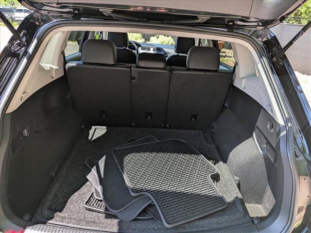 Certified 2023 Volkswagen Tiguan SE AWD/4WD image 19