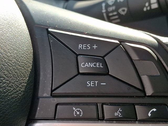 Used 2020 Nissan Rogue S FWD image 22