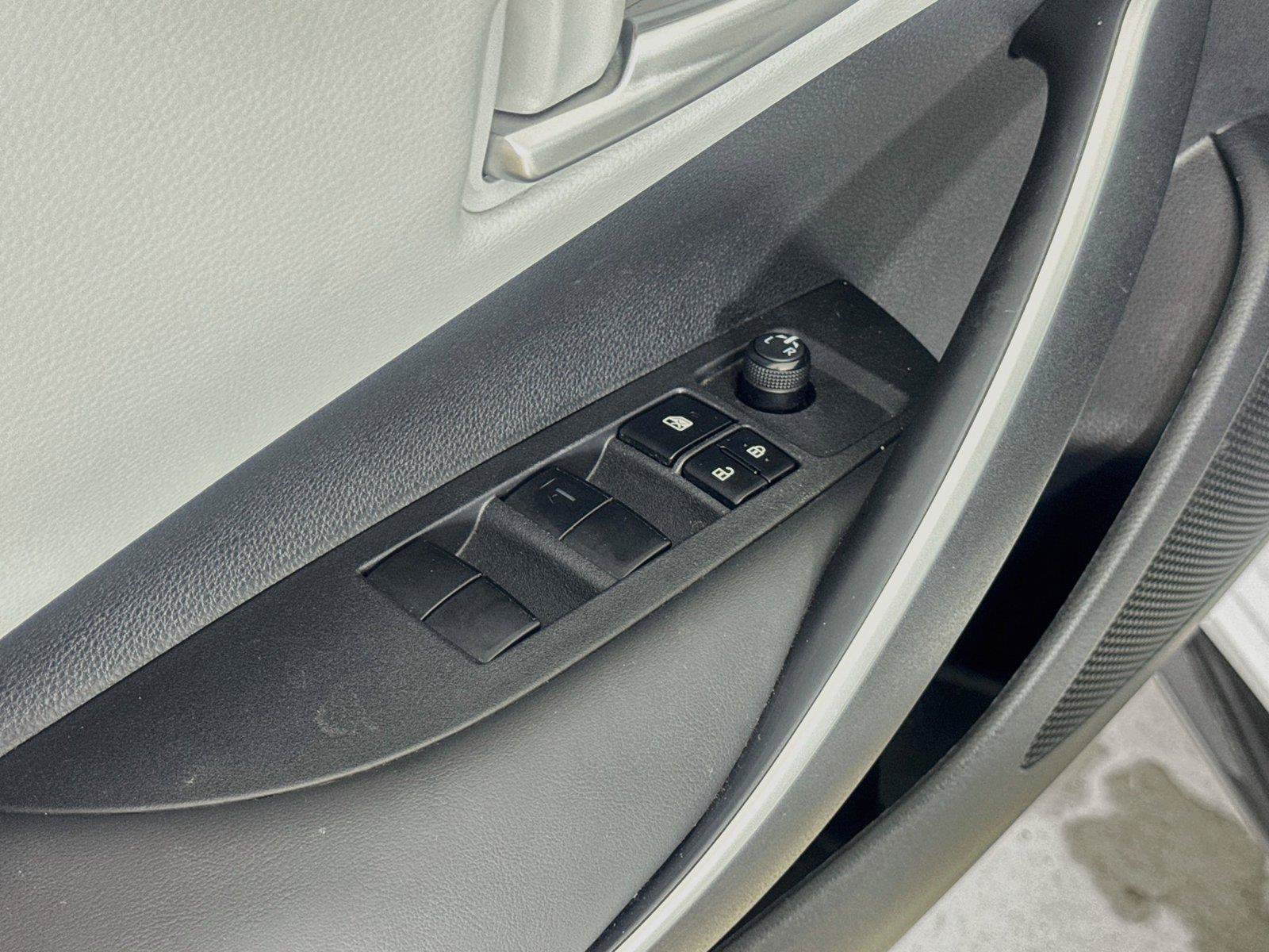 Used 2024 Toyota Corolla SE w/ SE Premium Package FWD image 18