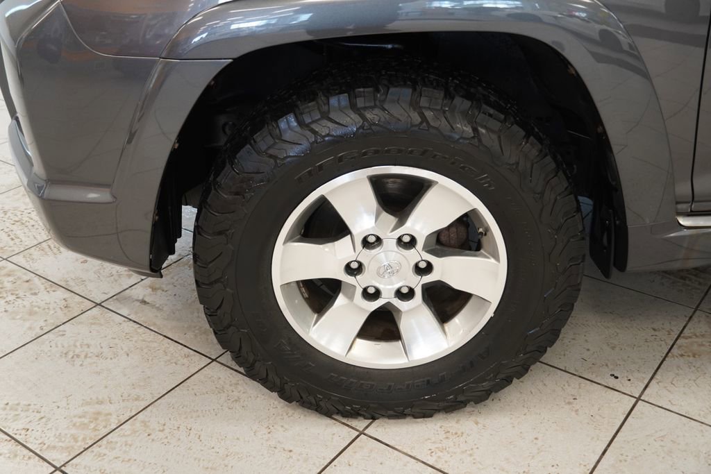 Used 2013 Toyota 4Runner SR5 w/ Premium Pkg image 20