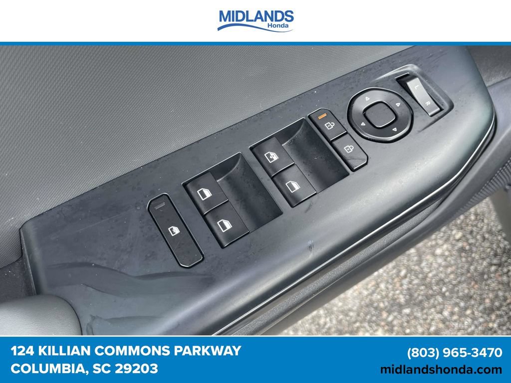Used 2025 Kia K4 FWD image 16