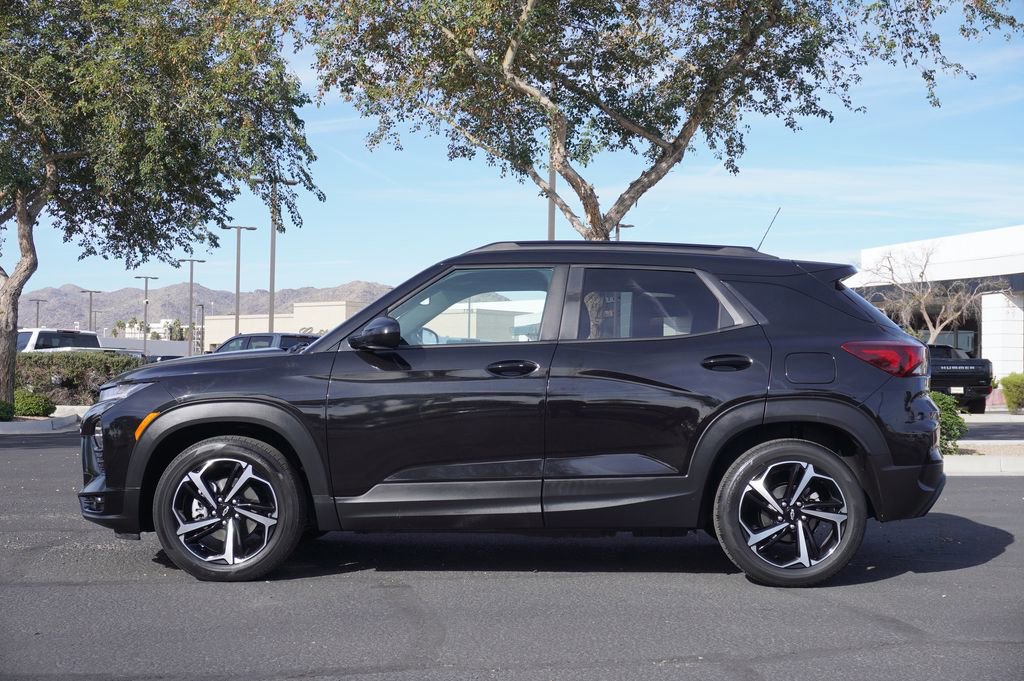 Certified 2023 Chevrolet TrailBlazer RS w/ Sun and Liftgate Package image 2