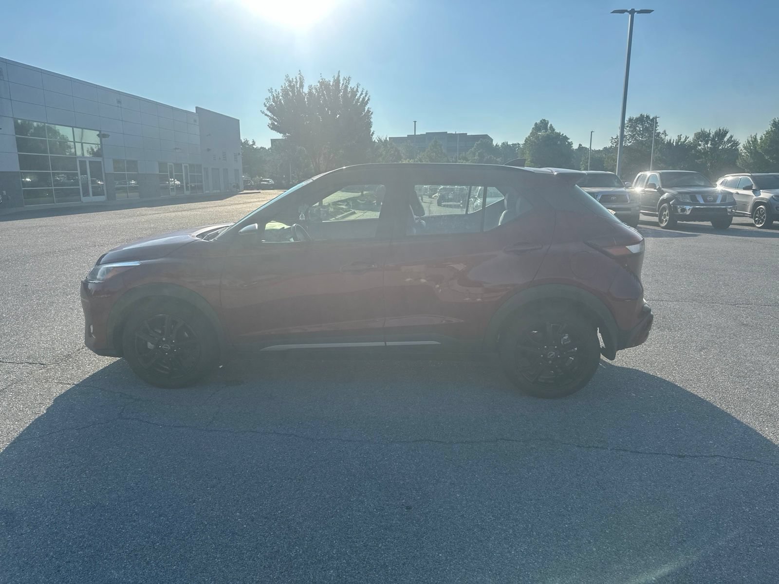 Used 2024 Nissan Kicks SR w/ SR Premium Package FWD image 8