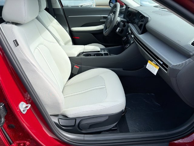 New 2026 Hyundai Sonata SEL FWD image 33