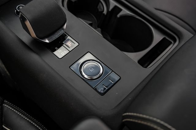 Used 2023 Land Rover Discovery HSE R-Dynamic AWD/4WD image 33
