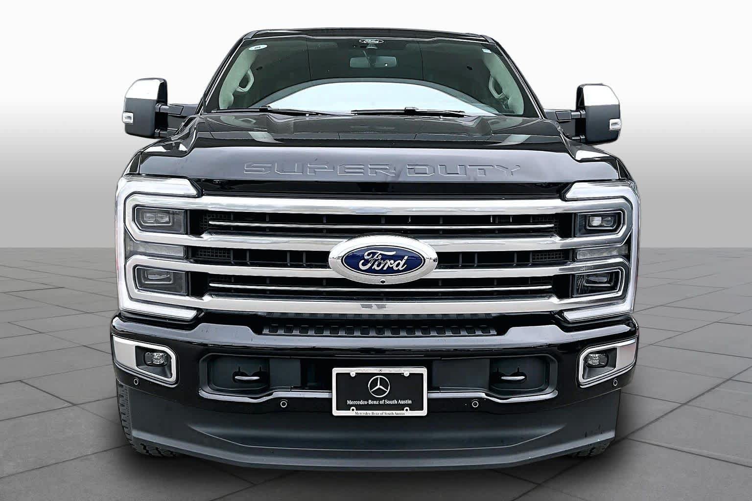 Used 2026 Ford F250 Platinum w/ Platinum Plus Package AWD/4WD image 4