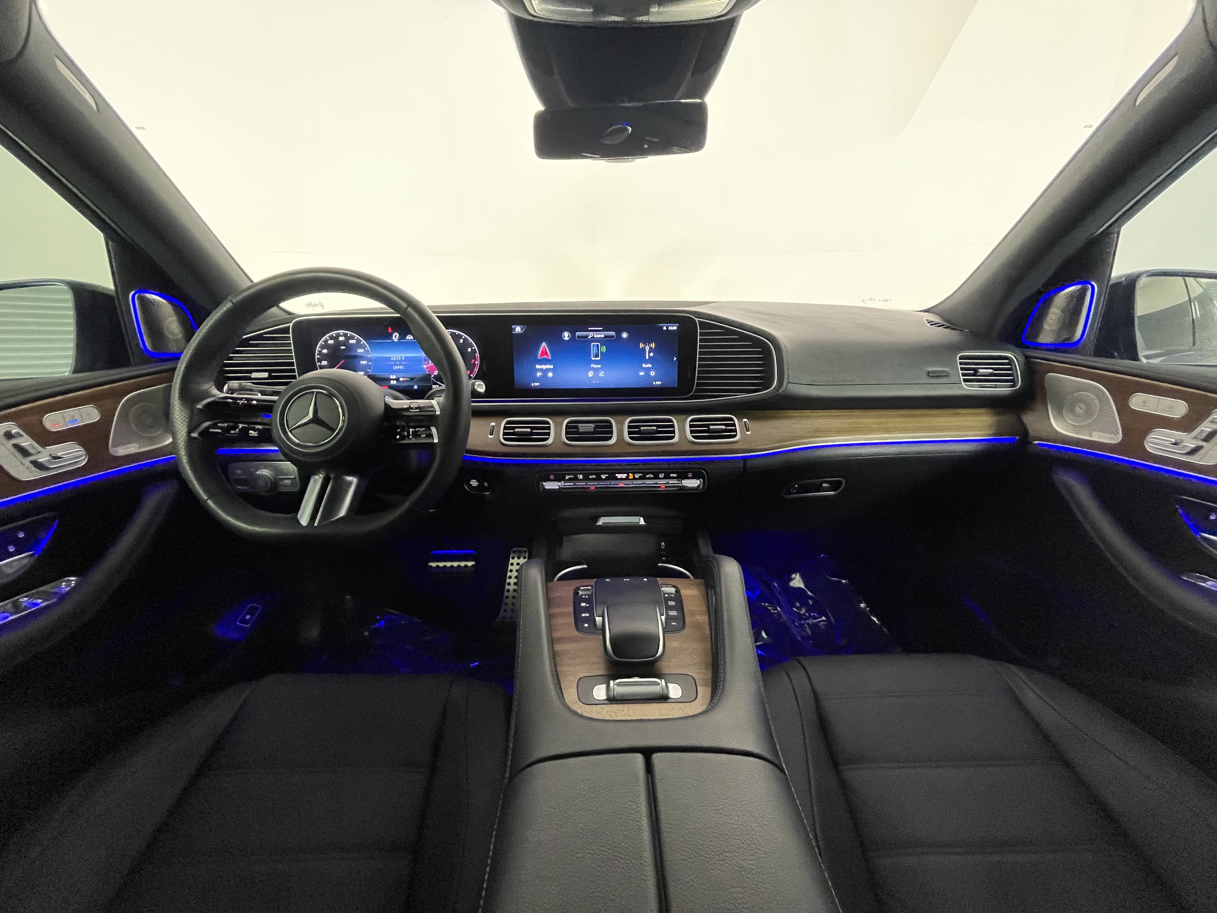 Certified 2024 Mercedes-Benz GLS 450 4MATIC image 11