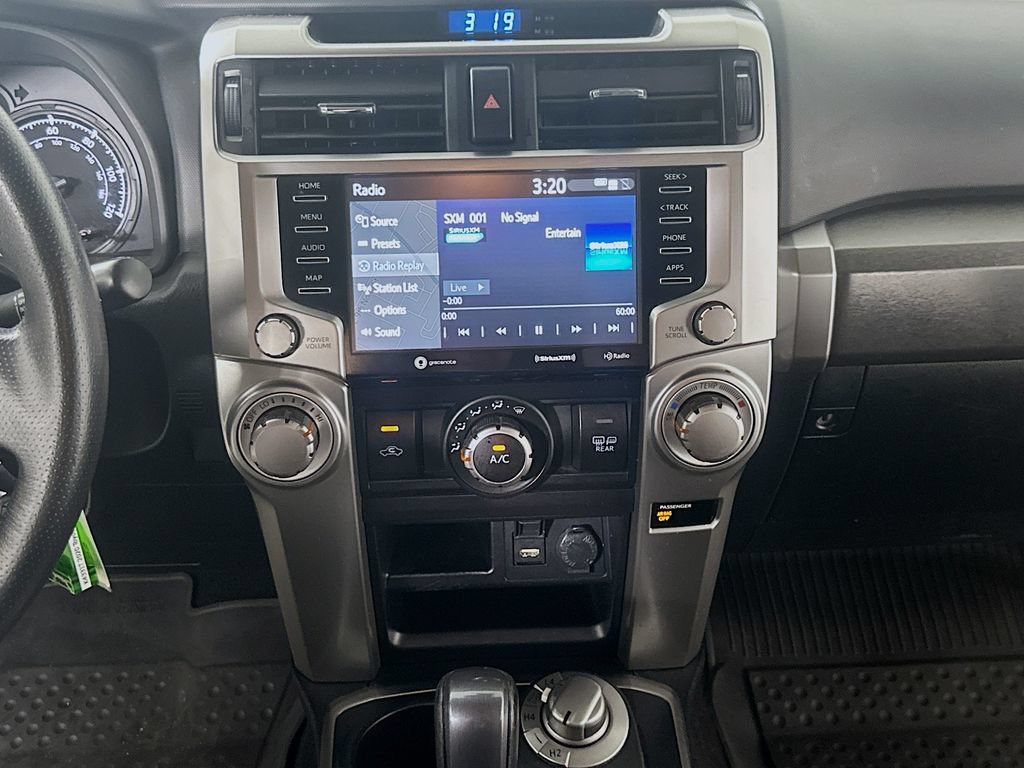 Used 2020 Toyota 4Runner SR5 AWD/4WD image 18