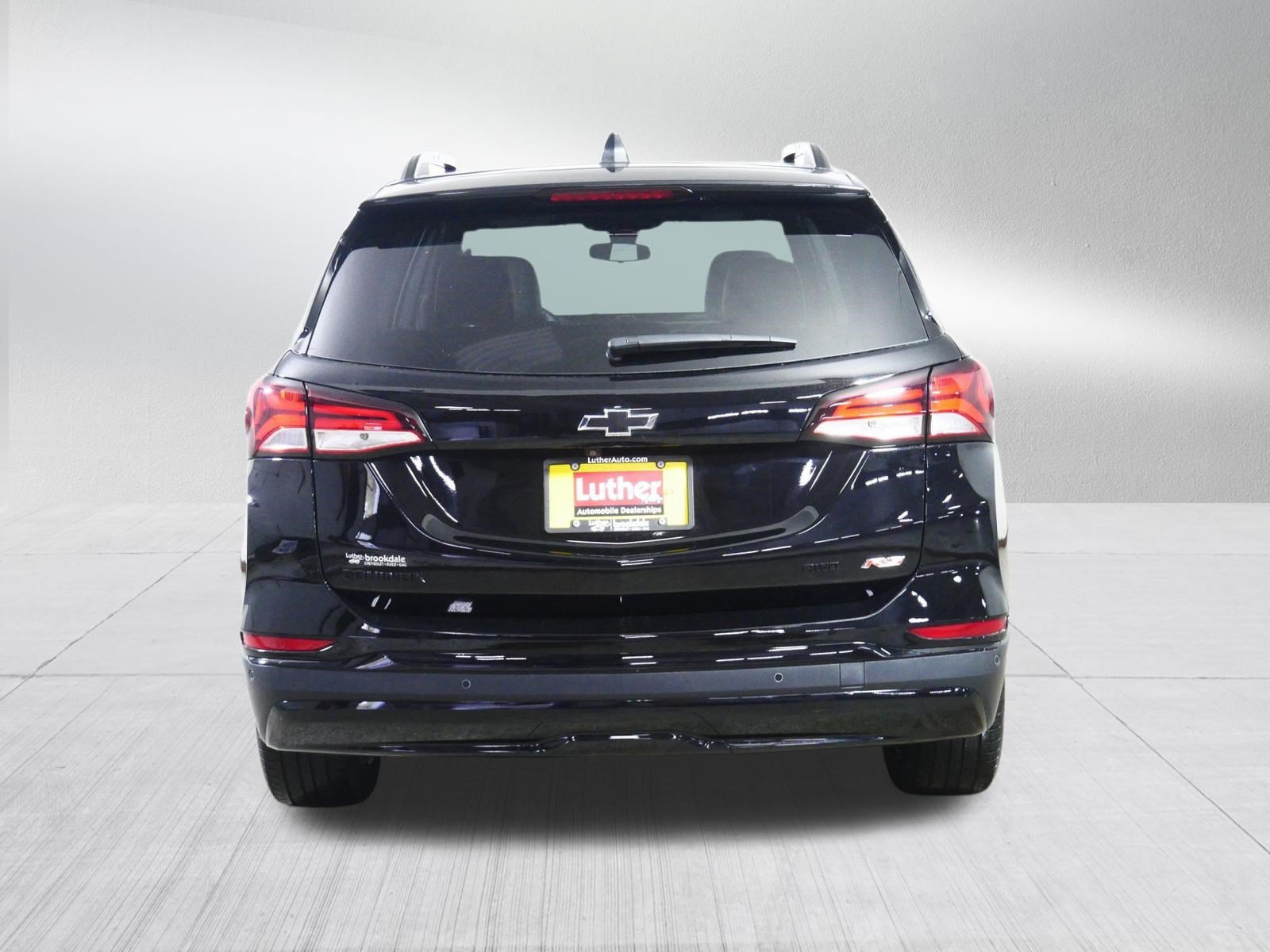 Used 2024 Chevrolet Equinox RS w/ RS Leather Package AWD/4WD image 6