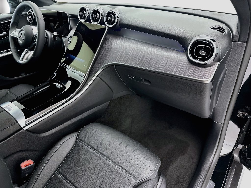 Certified 2026 Mercedes-Benz GLC 300 image 15