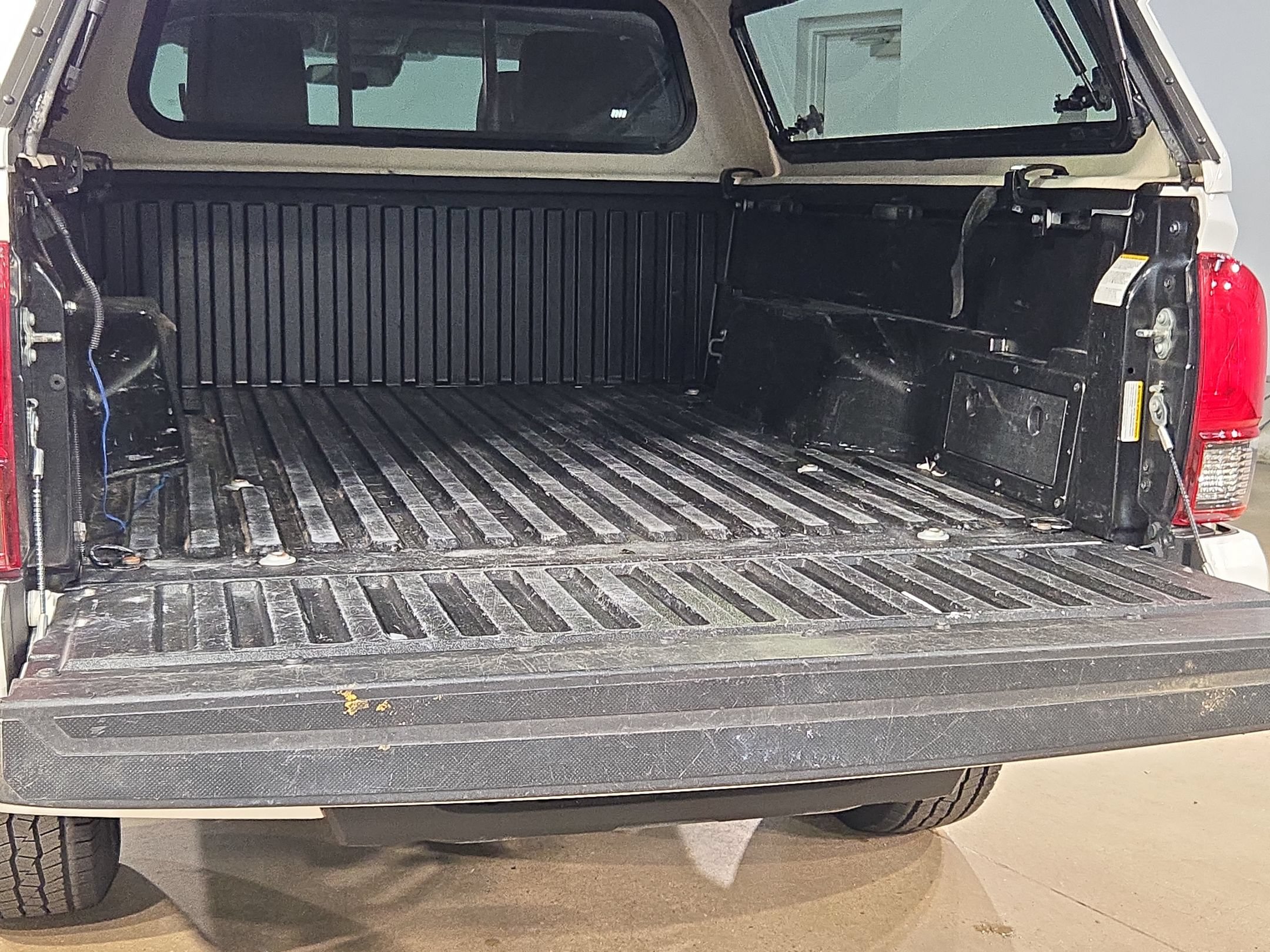 Used 2021 Toyota Tacoma SR RWD image 18