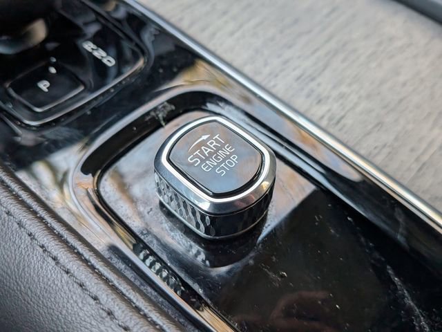 Certified 2023 Volvo S90 B6 Plus image 19