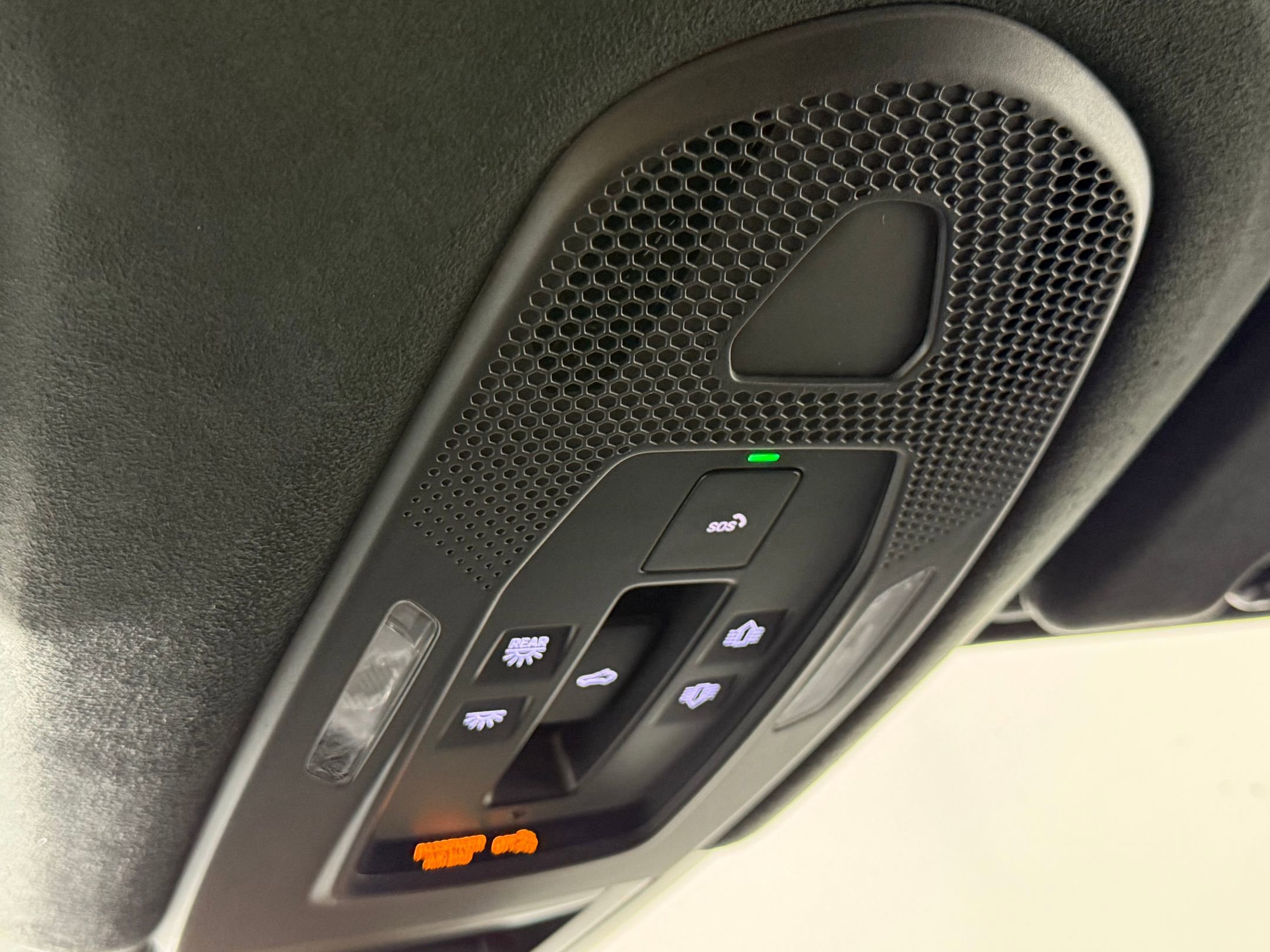 New 2026 Porsche Cayenne GTS image 23