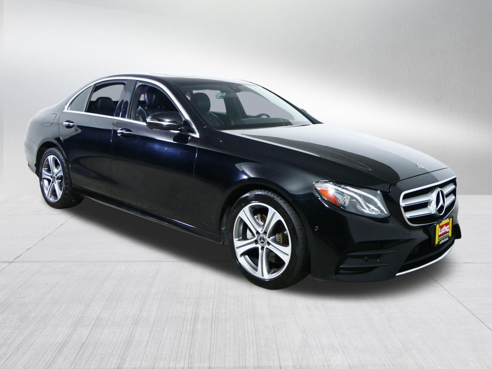 Used 2018 Mercedes-Benz E 300 4MATIC image 1