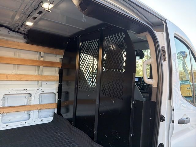 Used 2024 Ford Transit 250 Low Roof w/ Exterior Upgrade Package image 23