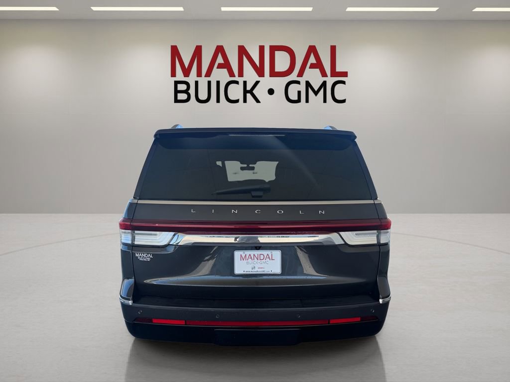 Used 2023 Lincoln Navigator Reserve image 6