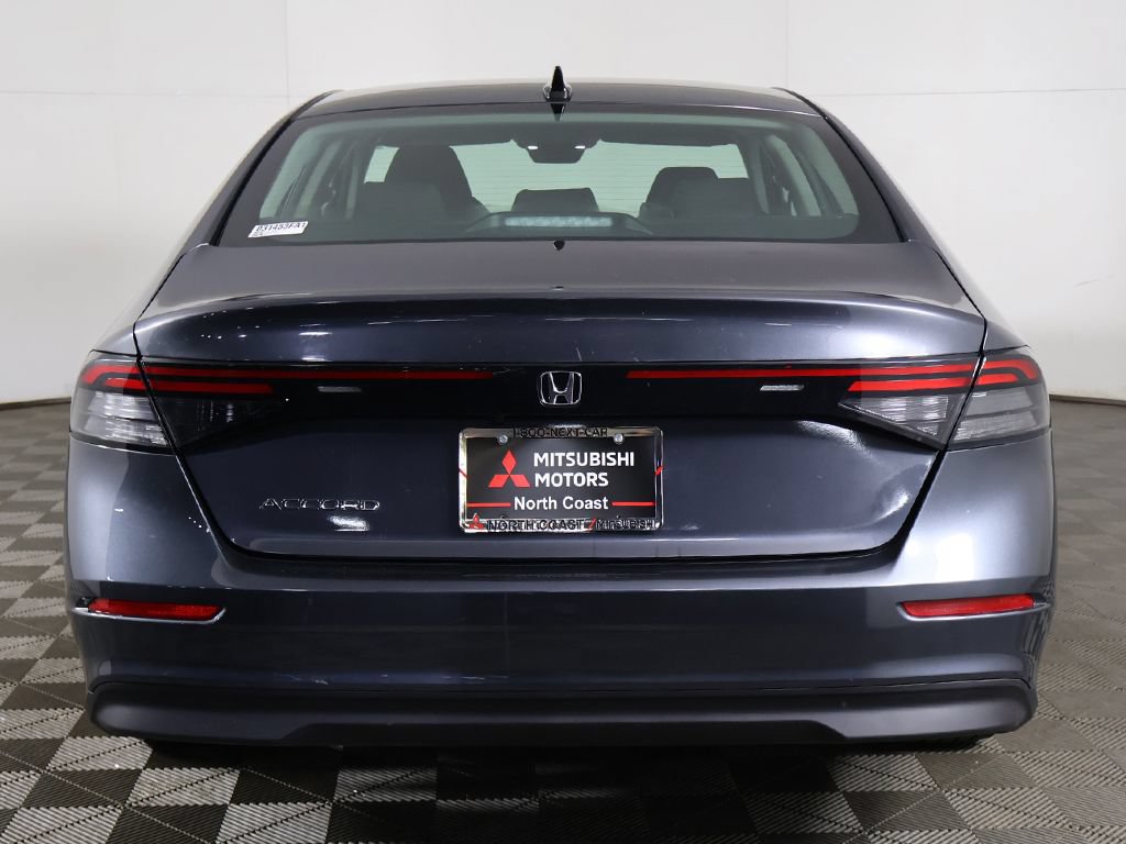 Used 2025 Honda Accord SE image 10